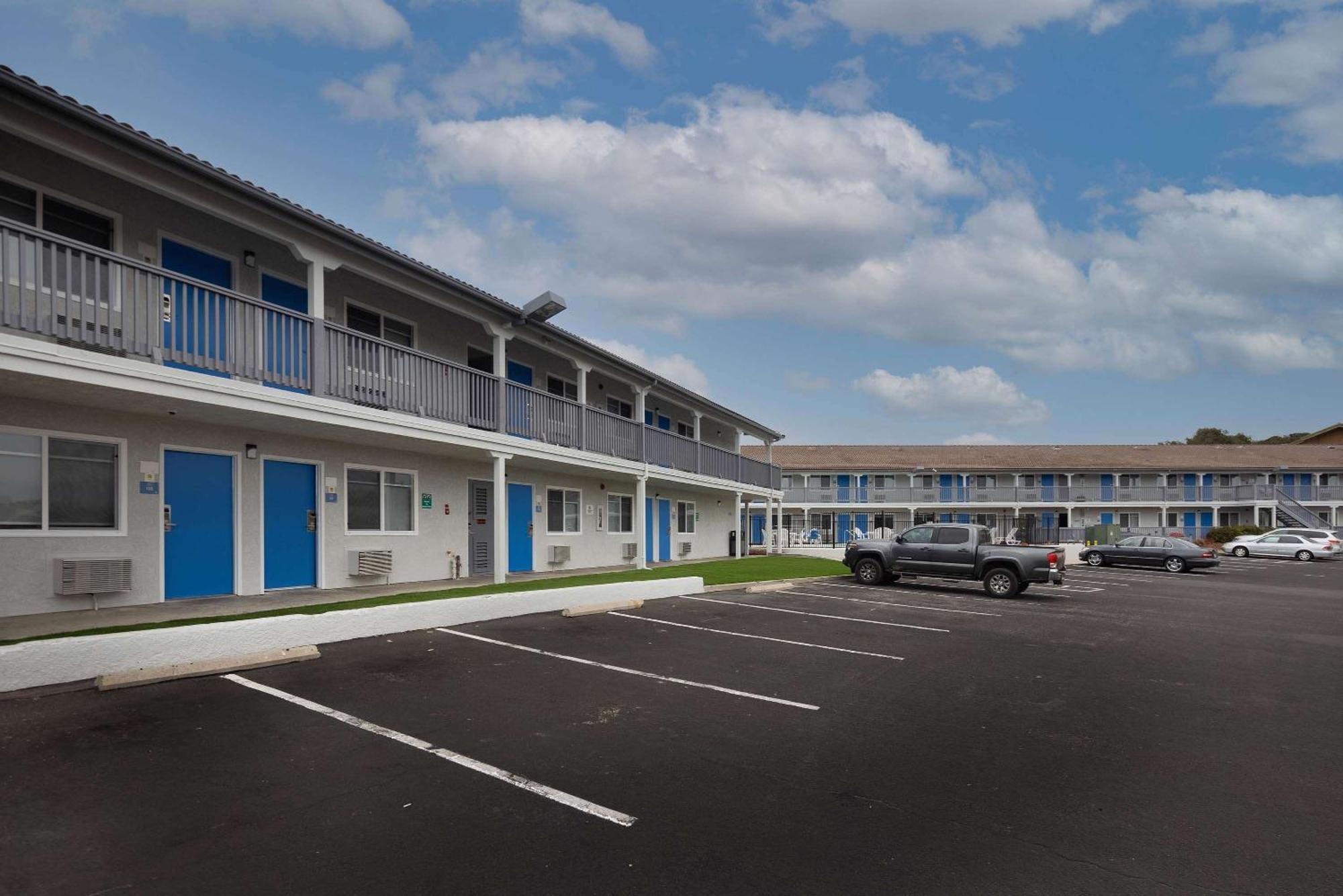 Days Inn By Wyndham Arroyo Grande Pismo Beach Exteriér fotografie