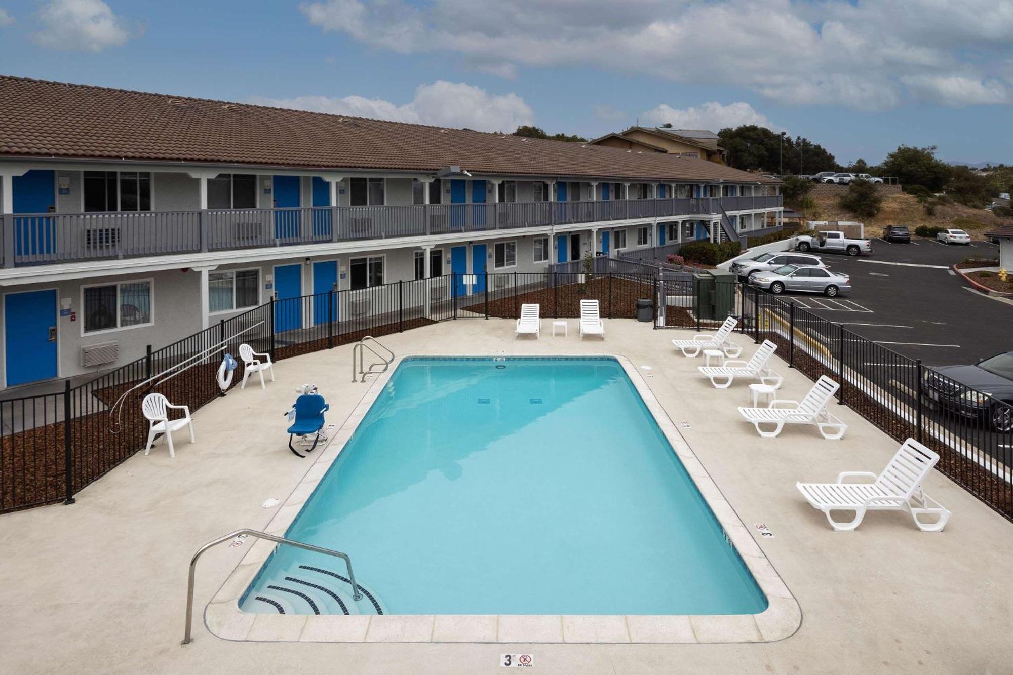 Days Inn By Wyndham Arroyo Grande Pismo Beach Exteriér fotografie